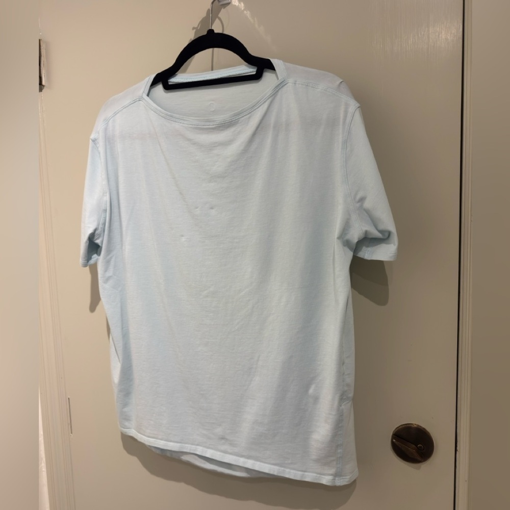 Lululemon Back-in-Action short sleeve T-shirt